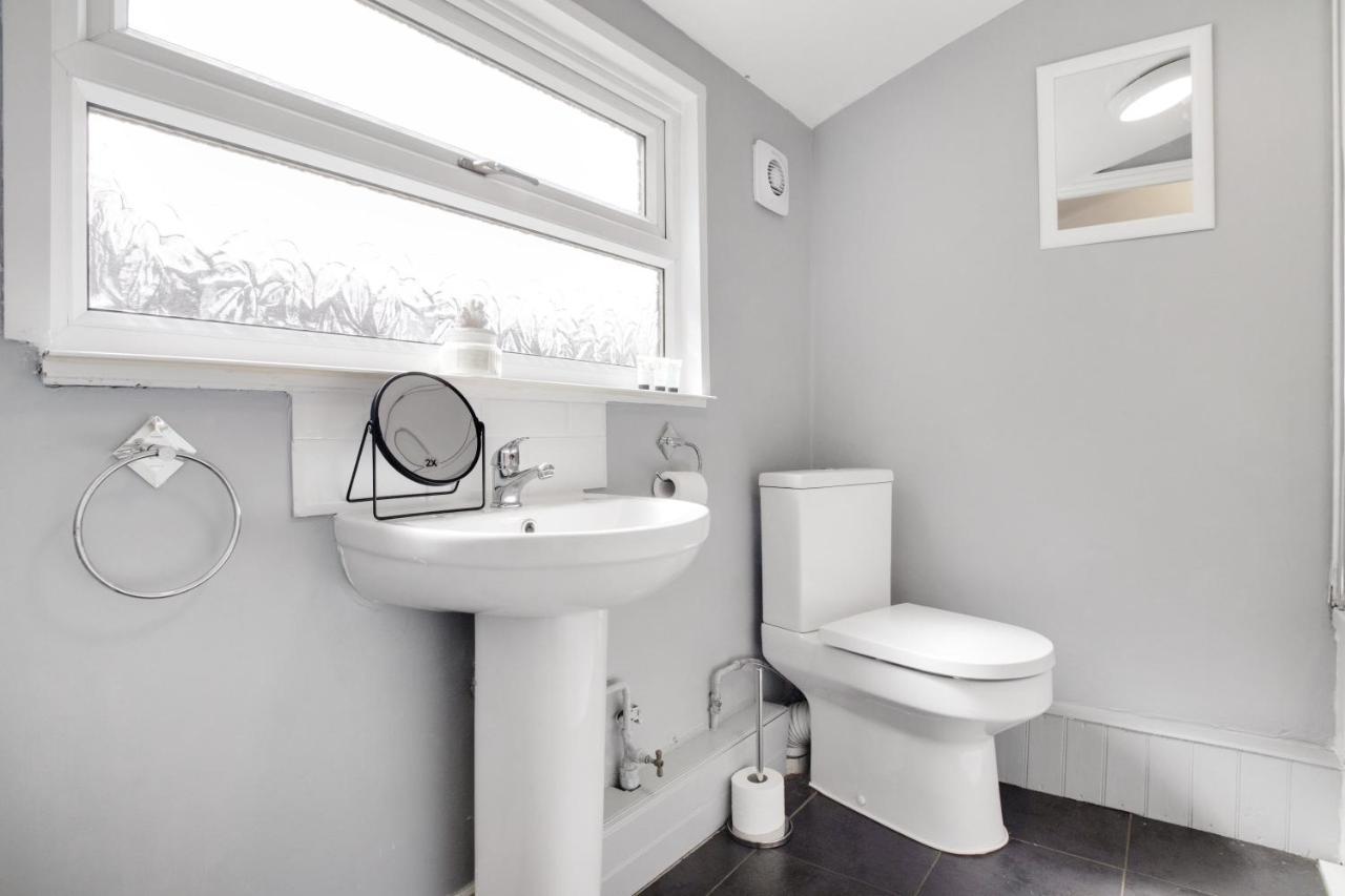 Elegantly 2-Bedroom In Ashington, Sleeps 3 Ashington  Extérieur photo